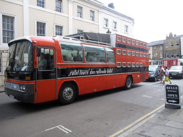 “Beds on Wheels” for Lazy Tourists (31 pics)