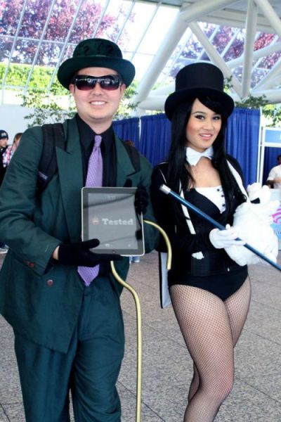 One iPad for All WonderCon Visitors (60 pics)