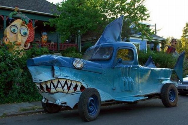 Different Car Oddities (24 pics)