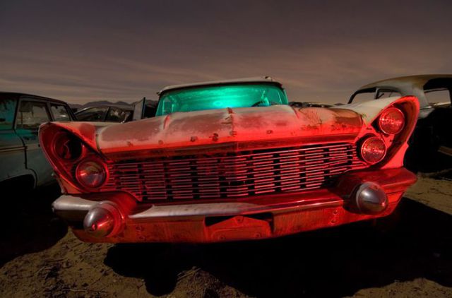 American Cars Left Alone (42 pics)