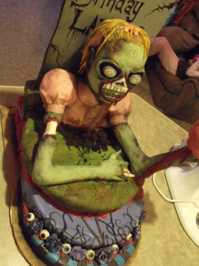 Zombie Cake (16 pics)