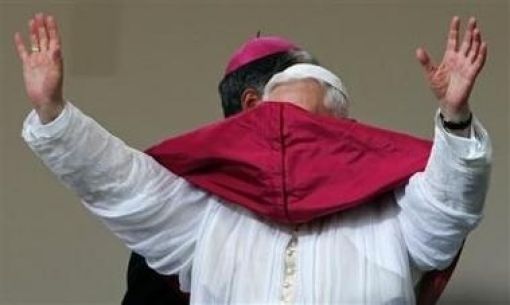 A Most Evil Pope (12 pics)