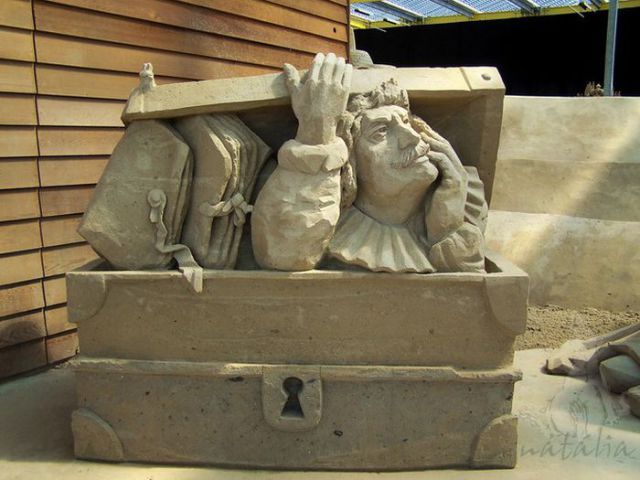 OMG! The Best Sand Sculptures Ever!!! (34 pics)