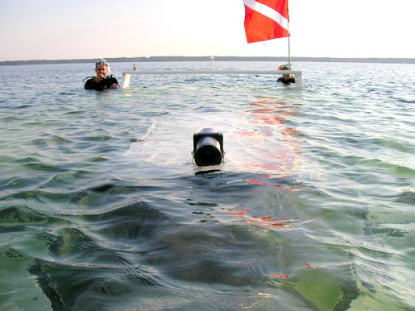 Testing the New Hyper-Sub Submarine (25 pics)