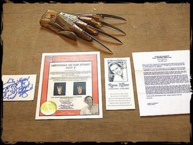 Freddy Krueger’s Glove He Wore in A Nightmare on Elm Street II (18 pics)