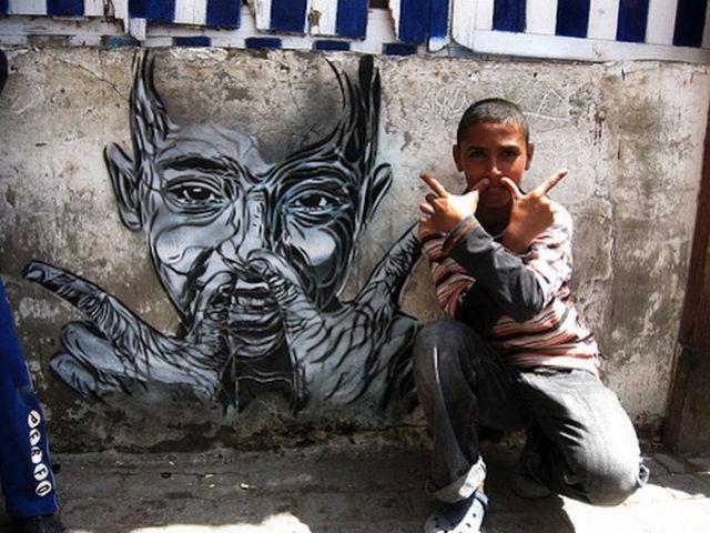 Great “Face” Graffiti (18 pics)