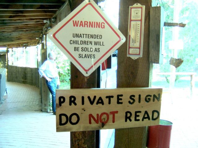 Funny Signs about Unattended Kids (26 pics)