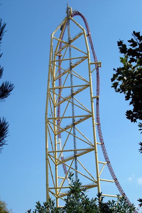 The World’s Scariest Roller Coasters (16 pics)
