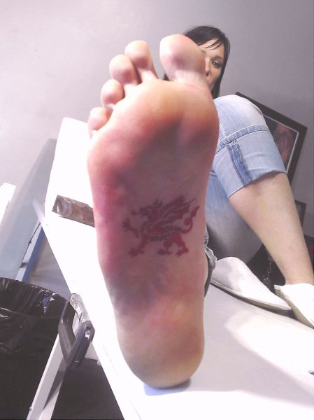 Crazy Foot Tattoos (35 pics)