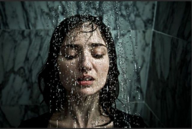 Shower Portraits (24 pics)