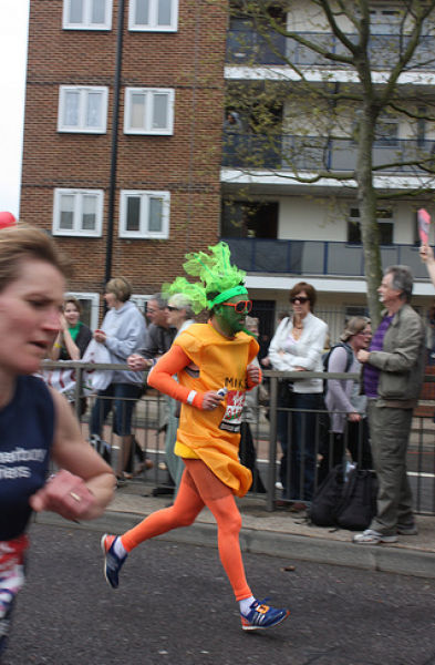 The Most Excellent Costumes at 2010 London Marathon (42 pics)