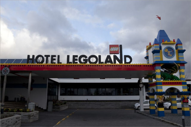 Legoland Theme Park (26 pics)