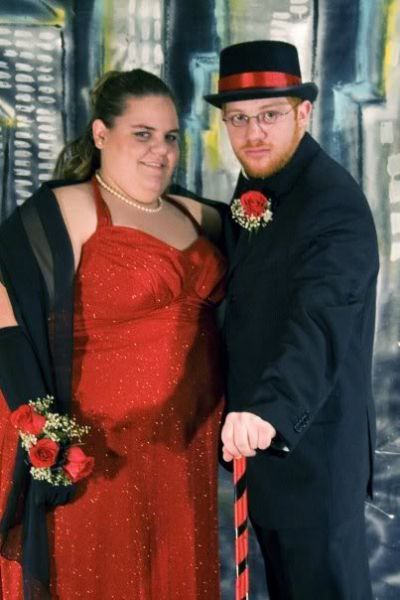 Prom Photos That Will Crack You Up (92 pics)