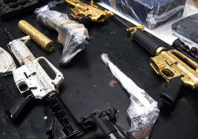 Handguns of a Mexican Drug Lord (9 pics)