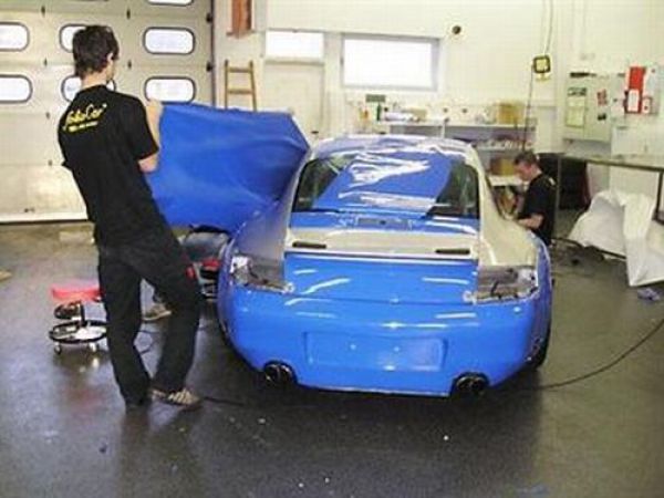 It’s So Easy to Change Your Car Color! (16 pics)