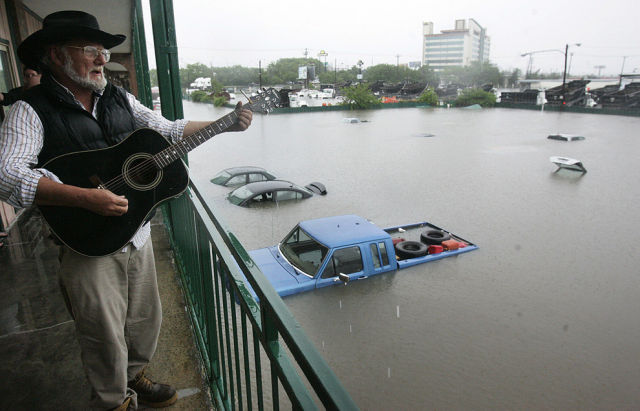 The USA Flooding in Pictures (50 pics)