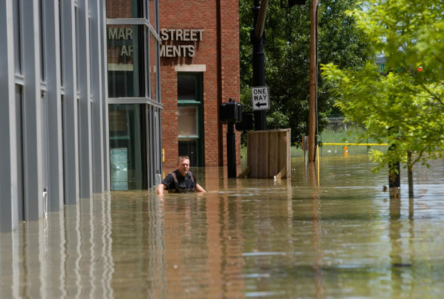 The USA Flooding in Pictures (50 pics)