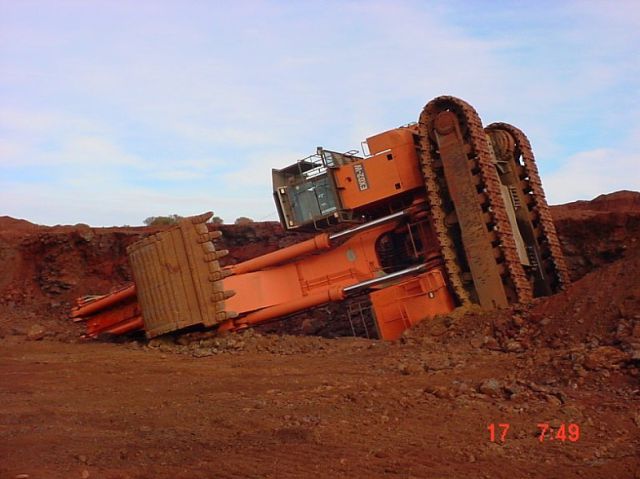 Dangerous Work in a Quarry(19 pics)