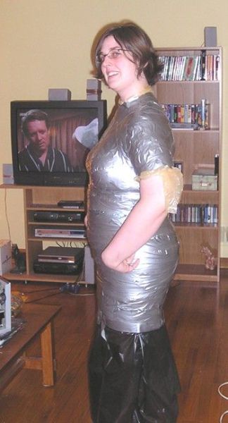 The Many Uses of Duct Tape (44 pics)
