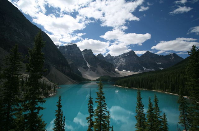 Marvelous Lake Louise (30 pics)