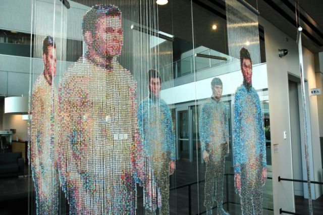 Star Trek Mirror Universe Sculpture in Washington (18 pics)