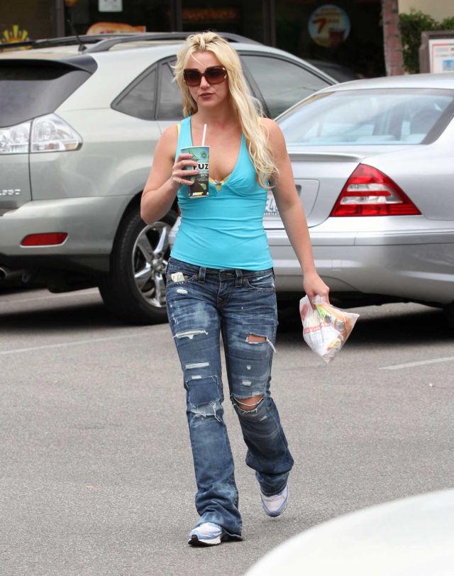 Britney Spears Looks Like a Mess (9 pics) - Izismile.com