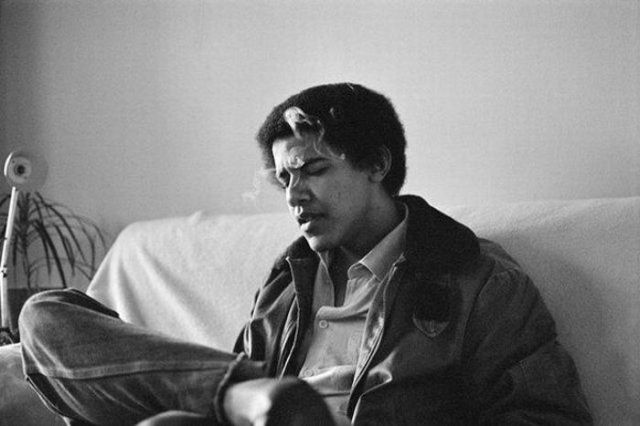 Barack Obama during Student Years (20 pics)