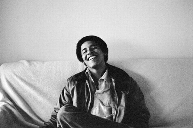 Barack Obama during Student Years (20 pics)