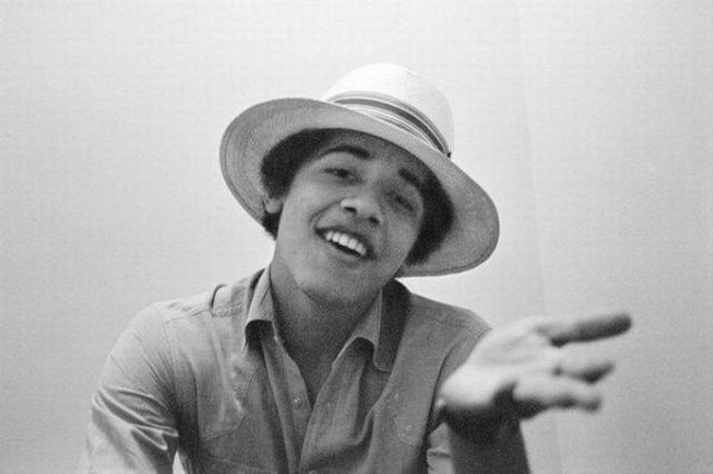 Barack Obama during Student Years (20 pics)