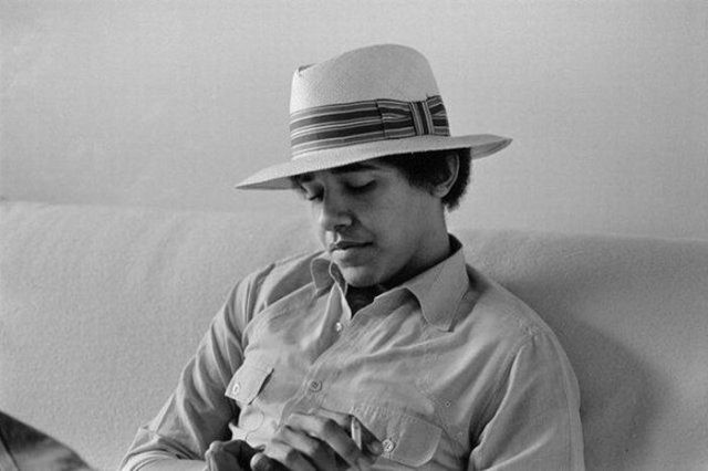 Barack Obama during Student Years (20 pics)