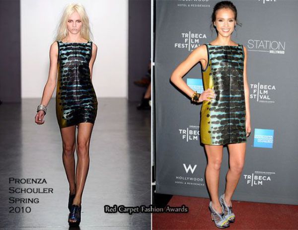 Compare Their Clothes (52 pics)