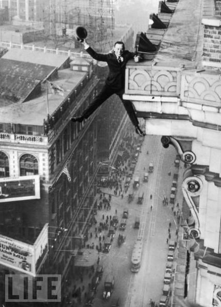 Crazy Stunts from the Past (26 pics)