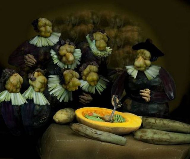Using Vegetables to Create Famous Paintings (19 pics)