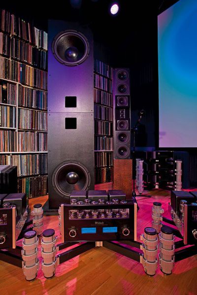The Most Expensive and the Coolest Home Theatre in the World (22 pics)