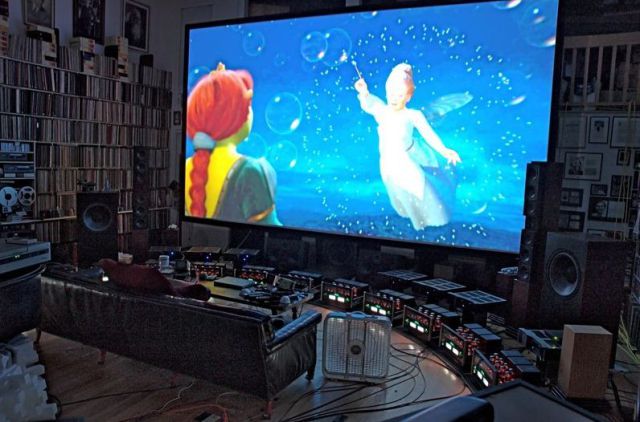 The Most Expensive and the Coolest Home Theatre in the World (22 pics)
