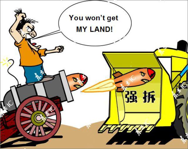 Chinese Farmer Makes War to Property Developers with His Homemade Canon (16 pics)
