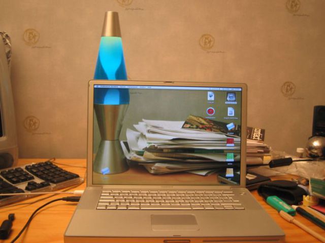 Make Your Laptop Screen Transparent (5 pics)