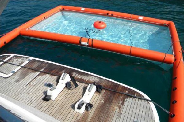 Swimming Pool for Your Yacht (11 pics)