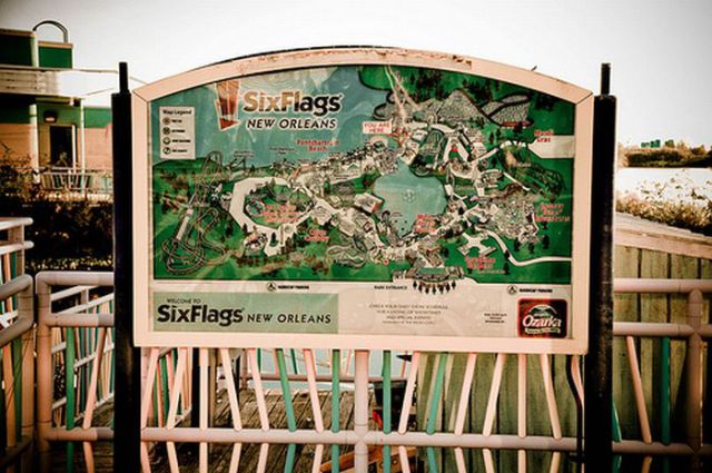 Amazing Pictures of Abandoned Amusement Park in New Orleans (54 pics)