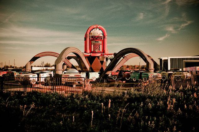 Amazing Pictures of Abandoned Amusement Park in New Orleans (54 pics)