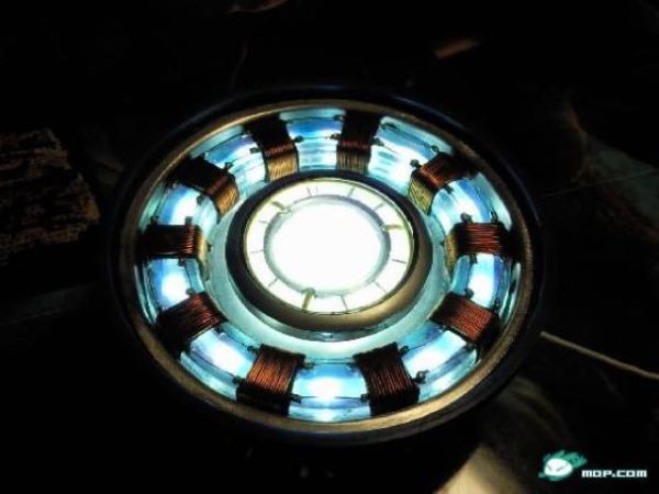 Chinese Guy Recreates Iron Man’s Arc Reactor (25 pics)