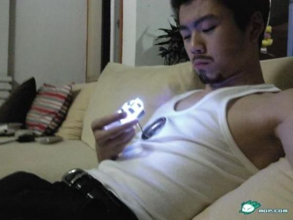 Chinese Guy Recreates Iron Man’s Arc Reactor (25 pics)