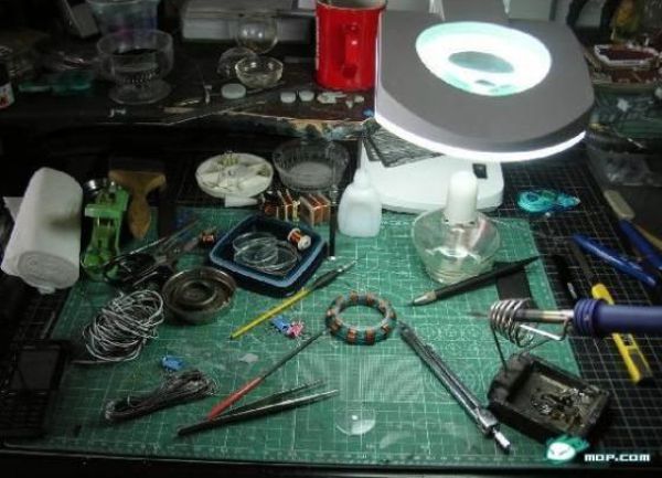 Chinese Guy Recreates Iron Man’s Arc Reactor (25 pics)