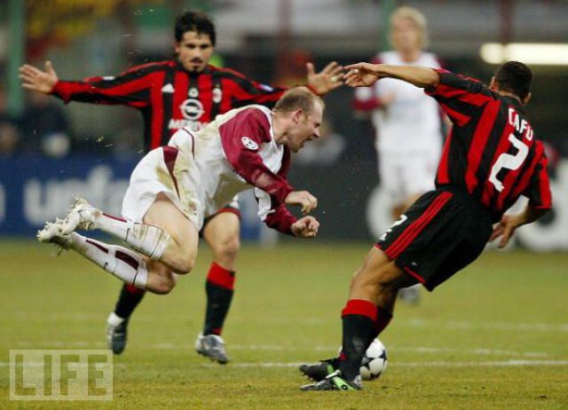 Being a Professional Soccer Player Is Also about Being an Actor! (37 pics)