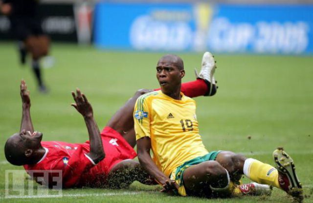 Being a Professional Soccer Player Is Also about Being an Actor! (37 pics)