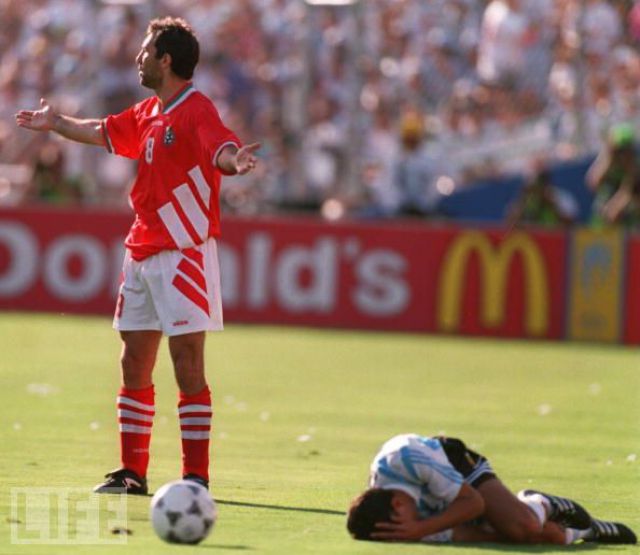 Being a Professional Soccer Player Is Also about Being an Actor! (37 pics)
