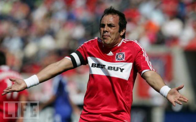 Being a Professional Soccer Player Is Also about Being an Actor! (37 pics)