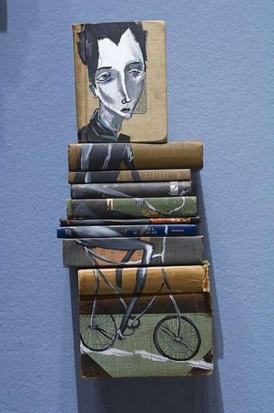 Art with Stacked Books (23 pics)