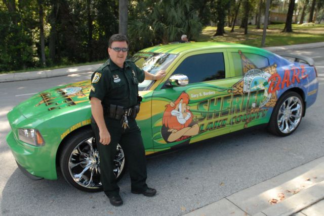 Unusual, Funny and Awesome Cop Cars (27 pics)