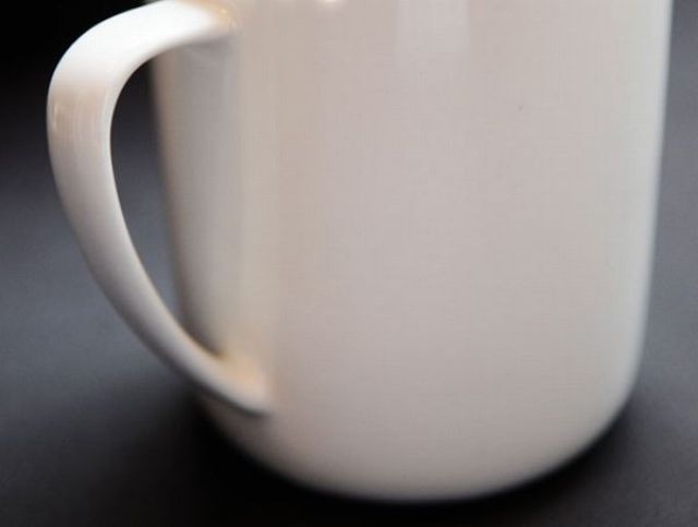 Ingenious Tea Cup Design (3 pics)